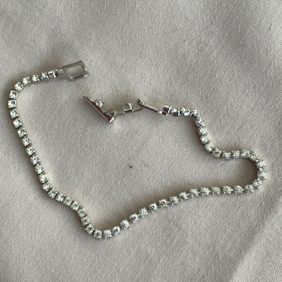 Delicate Silver coloured Rhinestone Bracelet / Small - Picture 4 of 8